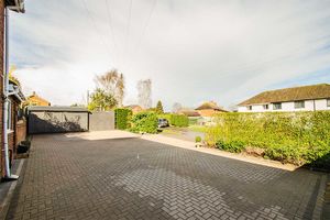 Photo 32- click for photo gallery